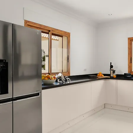 Karat Luso Вилла Адехе