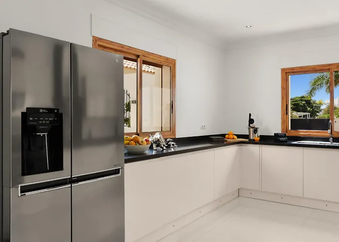 Karat Luso Вилла Адехе