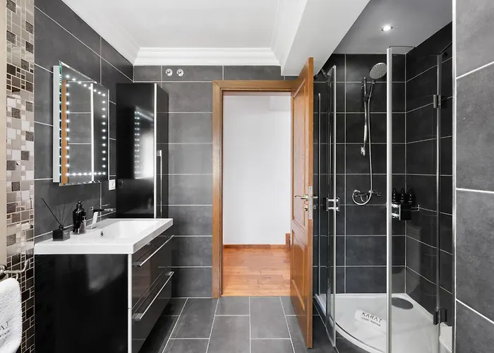 Karat Luso Адехе