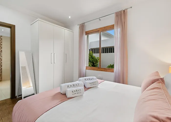 Karat Luso Вілла Адехе